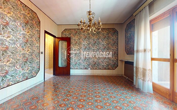 Appartamento con 5 locali in vendita in Via Roma, Castelletto Stura