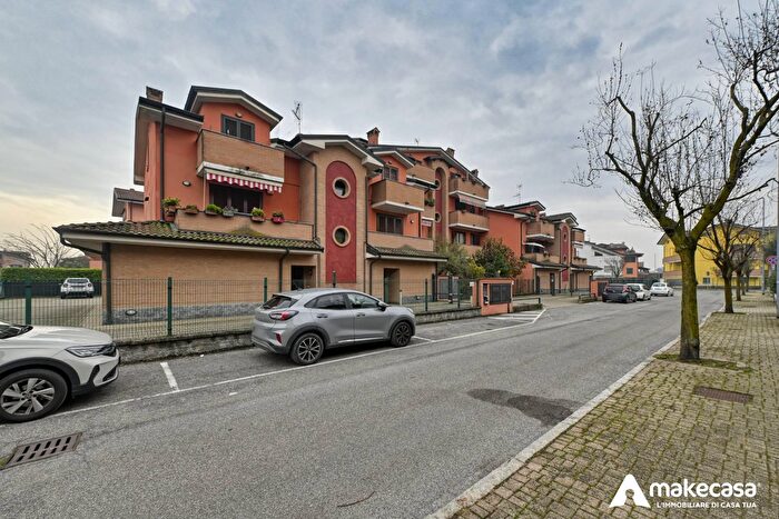 Appartamento bilocale in vendita in Via Basilicata, Carpiano