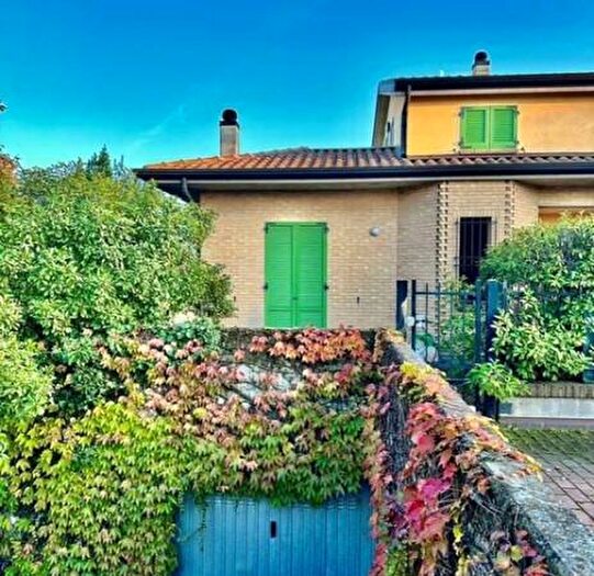 Appartamento trilocale in vendita in Via Nemo Sottili, Reggio Emilia