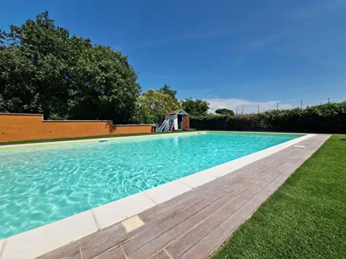 Casa con 6 locali in affitto in Via Ardeatina, Roma