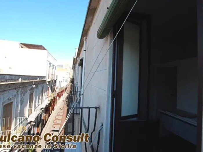 Appartamento quadrilocale in vendita in Via Vittorio Emanuele, Lipari