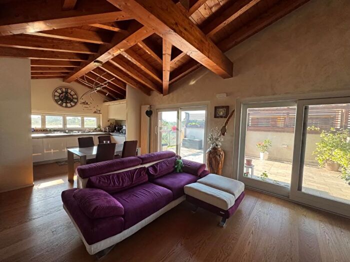 Appartamento quadrilocale in vendita in Via Alfonso Lamarmora, Corbetta