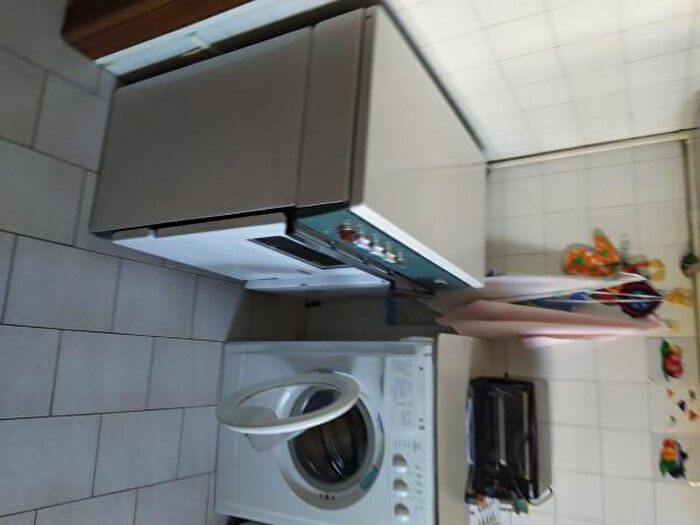 Appartamento trilocale in vendita in Via Firenze, Castellanza