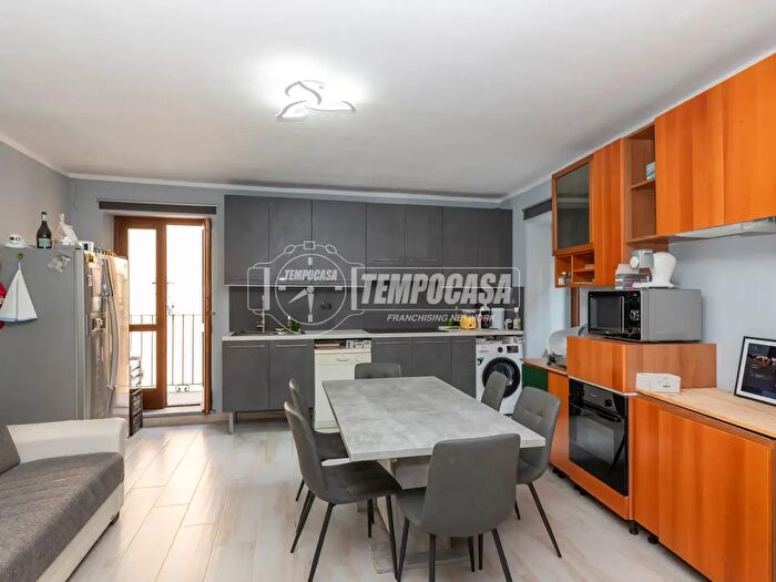 Appartamento bilocale in vendita in Via Garibaldi a, Gassino Torinese