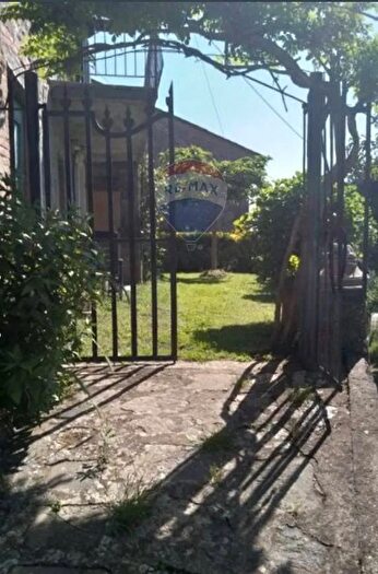 Casa con 8 locali in vendita in Via San Michele, Villa Basilica