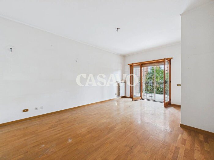 Appartamento trilocale in vendita in Roma