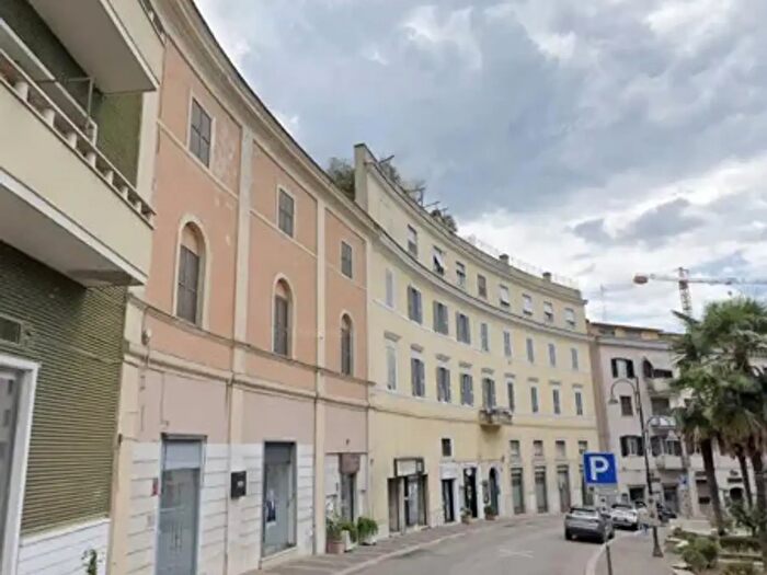Casa con 6 locali in vendita in Corso della Repubblica, Frosinone