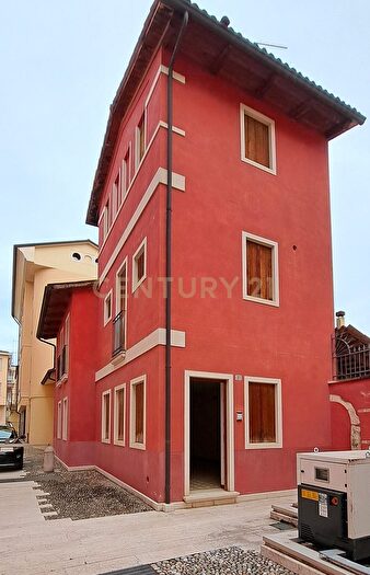 Casa con 7 locali in vendita in Corso Giuseppe Mazzini, Arzignano
