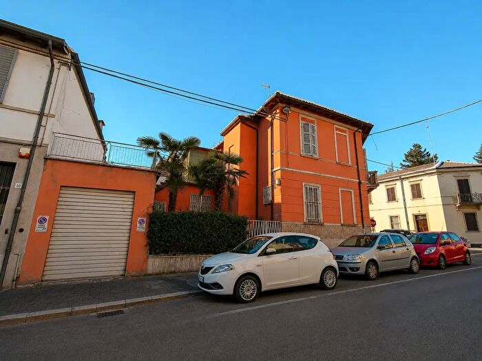 Casa quadrilocale in vendita in Faenza