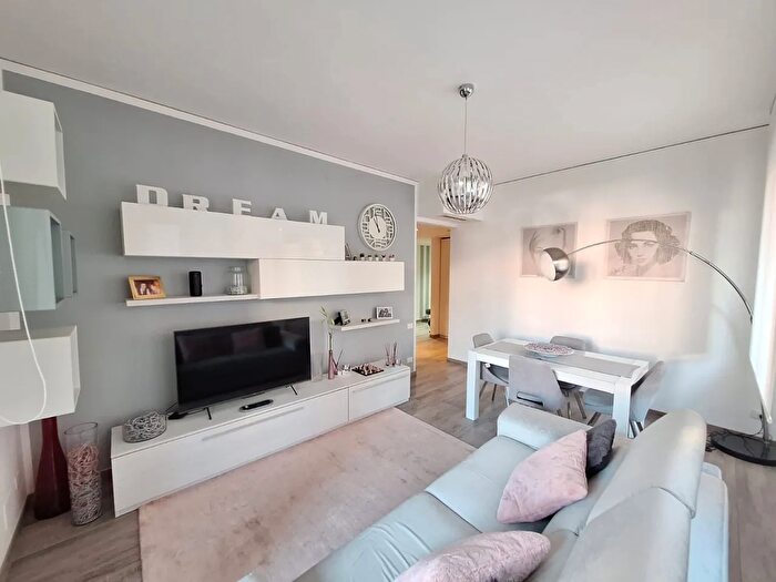 Appartamento trilocale in vendita in Via Luigi Boscolo, Rovigo