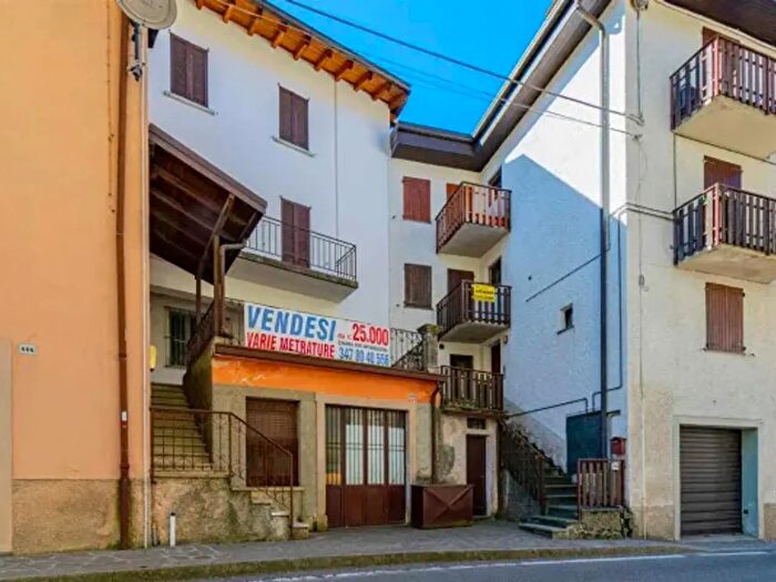 Appartamento bilocale in vendita in Via Roma, Oltre Il Colle