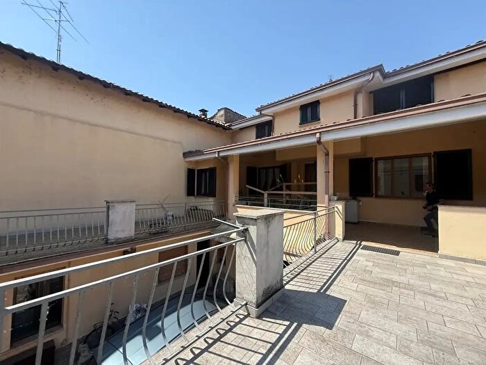 Casa con 6 locali in vendita in Via Cavour, Pontoglio