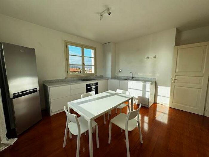 Casa trilocale in affitto in Via Cisa Sud, Centro, Santo Stefano di Magra