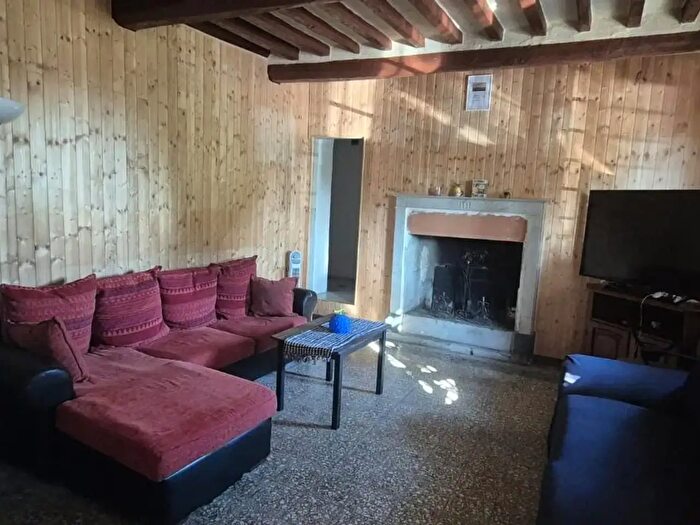 Casa con 10 locali in vendita in Massarosa