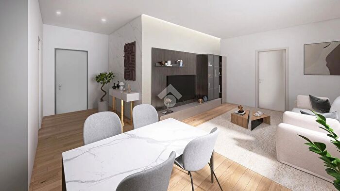 Appartamento quadrilocale in vendita in Via Muzio Attendolo Detto Sforza, Milano