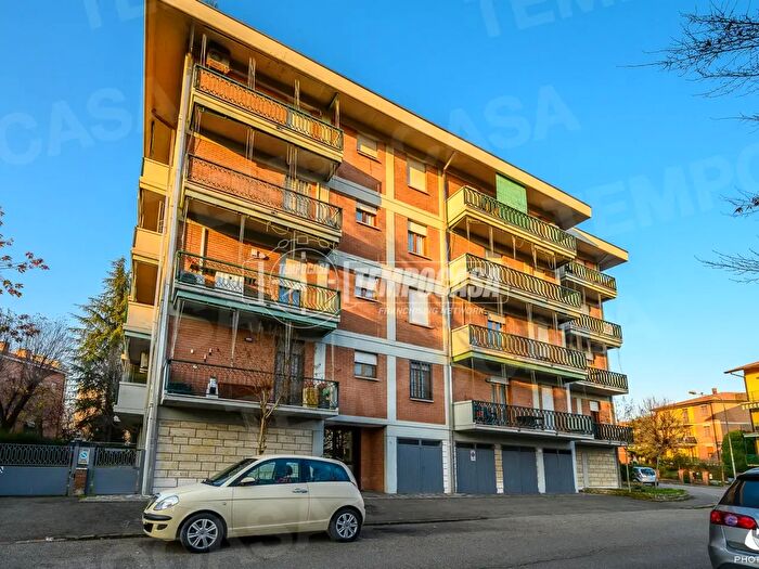 Appartamento trilocale in vendita in Via Frosinone, Modena