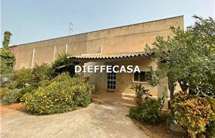 Casa con 9 locali in affitto in Contrada San Silvestro Marsala Tp, Marsala
