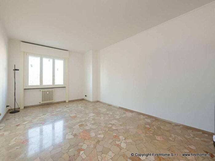 Appartamento trilocale in affitto in viale CASSIODORO, Sempione, Milano