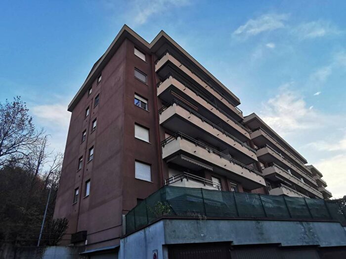 Appartamento trilocale in affitto in Via Salvatore Quasimodo, Sagnino, Como