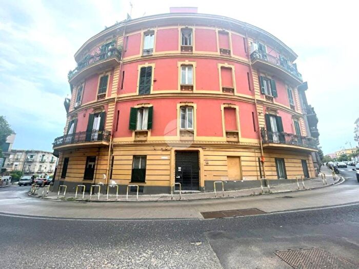Appartamento bilocale in affitto in Via Tasso, Vomero, Napoli