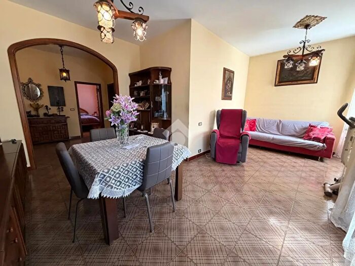 Appartamento trilocale in vendita in Via Roma, Garbagnate Milanese