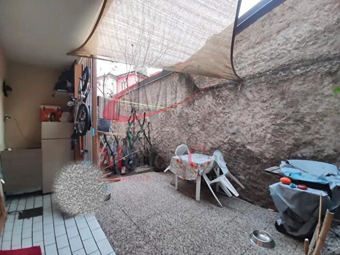 Appartamento trilocale in vendita in Via Prato, Rovereto