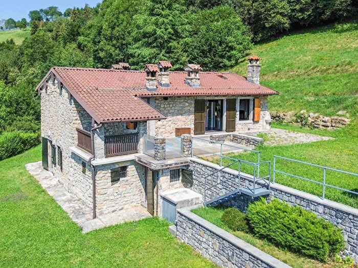 Casa bilocale in vendita in Premolo