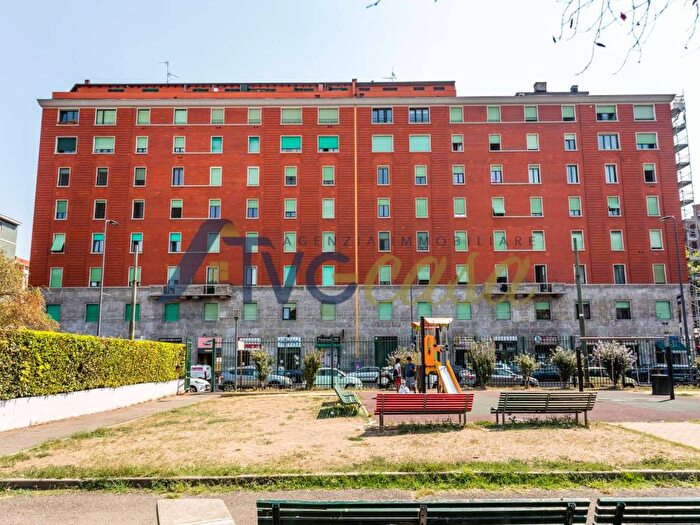 Appartamento bilocale in affitto in Via Giovanni Pierluigi da Palestrina, Centrale, Milano