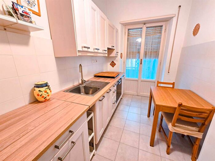 Appartamento quadrilocale in affitto in Via Acquedotto del Peschiera, Gemelli Pineta Sacchetti, Roma