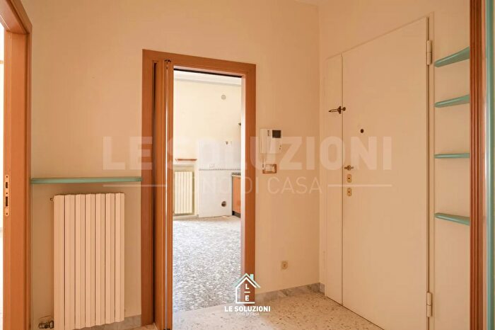 Appartamento trilocale in vendita in Via Alessandro Piccirilli, Putignano