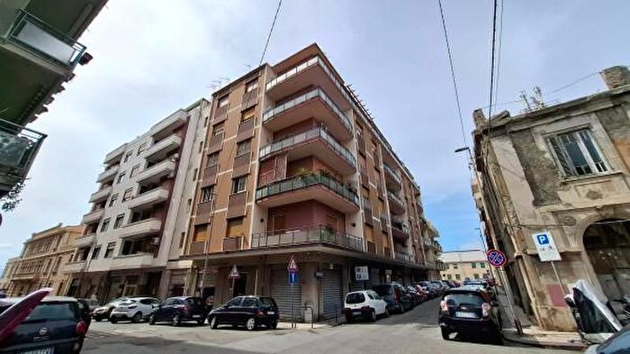 Appartamento con 5 locali in vendita in Via Industriale, Messina