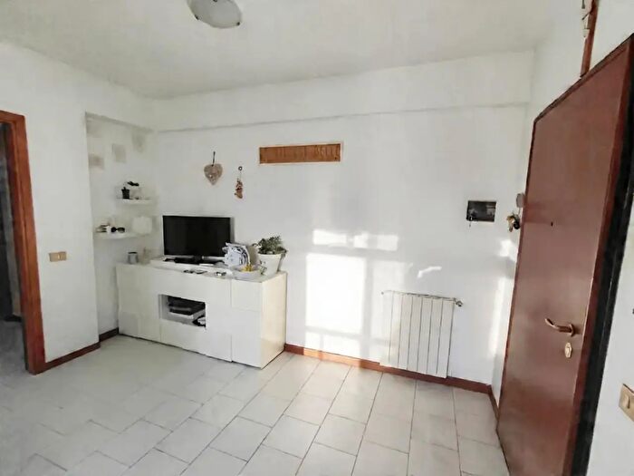 Appartamento trilocale in vendita in Pisa