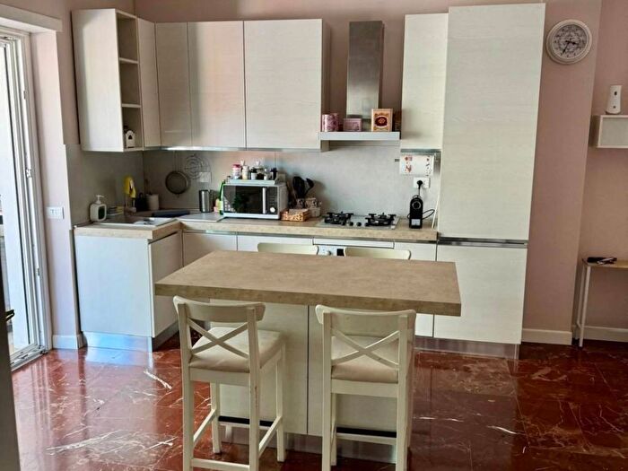 Appartamento bilocale in affitto in Via Menandro, Axa, Roma