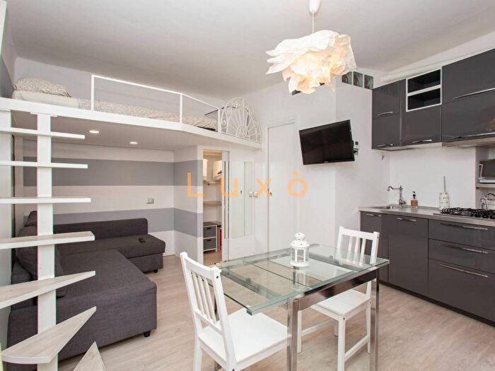 Appartamento monolocale in affitto in Via Pietro Custodi, Corso San Gottardo, Milano