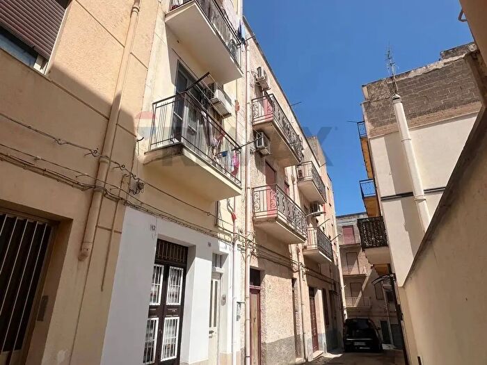 Casa con 6 locali in vendita in Via Gian Battista Vico, Alcamo