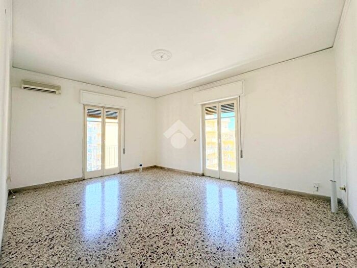 Appartamento con 5 locali in affitto in Via Antonio Marinuzzi, Oreto Perez, Palermo