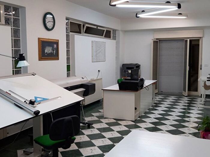 Appartamento quadrilocale in affitto in via zizzo, Centro, Villafranca Tirrena