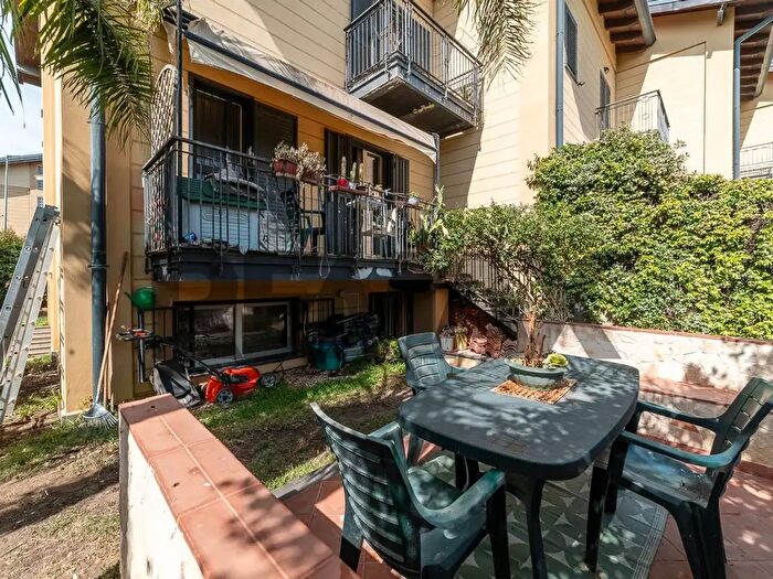 Casa con 7 locali in vendita in Via San Basilio, San Giovanni La Punta