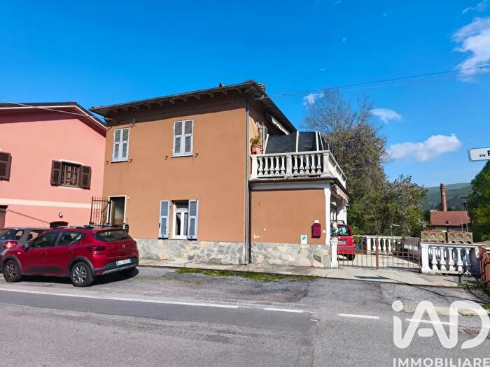 Appartamento trilocale in vendita in Via Roma, Calizzano