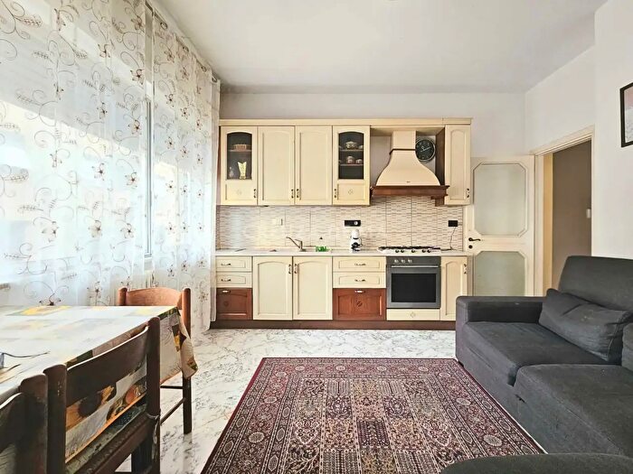 Appartamento trilocale in vendita in Via Sciesa, Rapallo