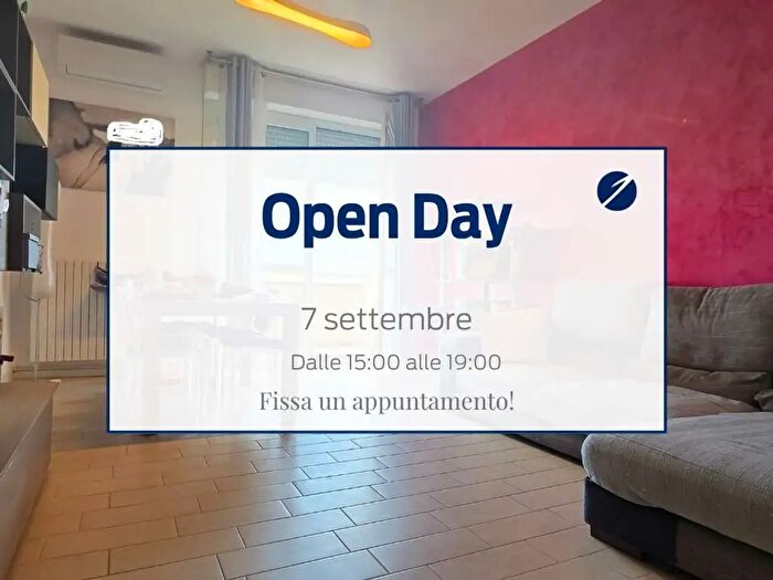 Appartamento trilocale in vendita in Via Manzoni, Ancona
