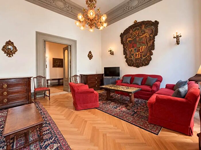 Appartamento quadrilocale in affitto in Firenze