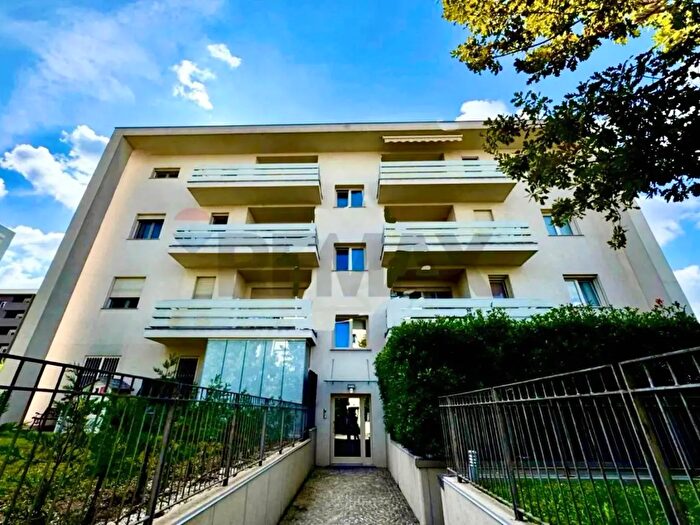 Appartamento monolocale in vendita in Via Litta Modignani, Milano