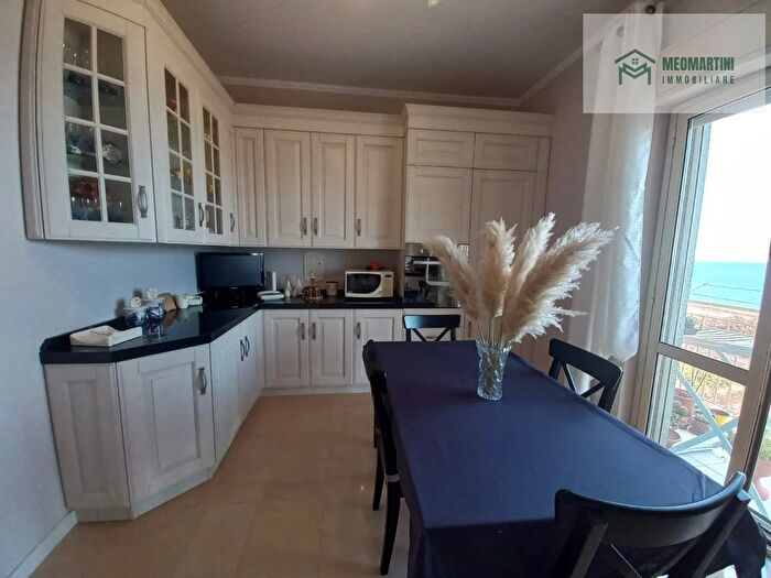 Appartamento con 5 locali in vendita in Via Achille Adorno Siracusa Sr, Siracusa