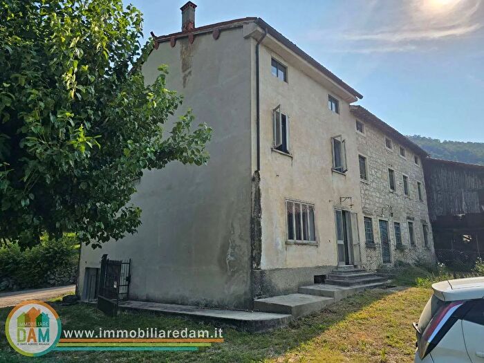 Casa quadrilocale in vendita in Via Piave Brendola, Brendola