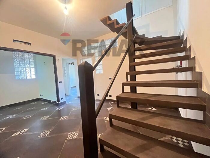 Appartamento con 5 locali in vendita in Via Barchetta, Genova