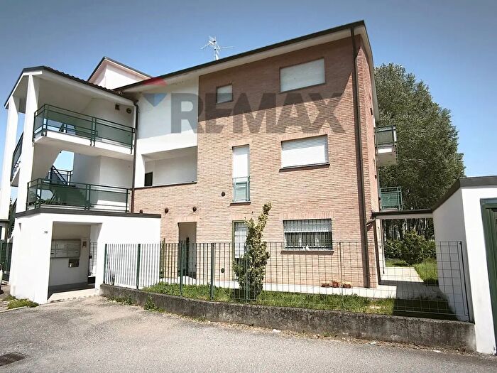 Appartamento trilocale in vendita in Via Biagi, San Martino Siccomario