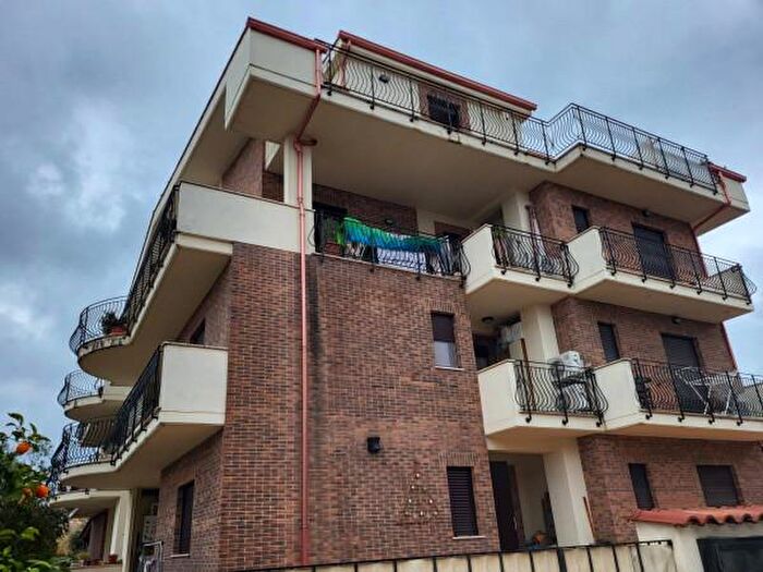 Appartamento quadrilocale in vendita in Via Trento, Guidonia Montecelio