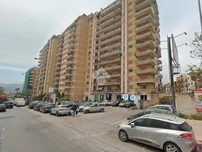 Appartamento bilocale in affitto in Abitazione Via Montepellegrino, Palermo