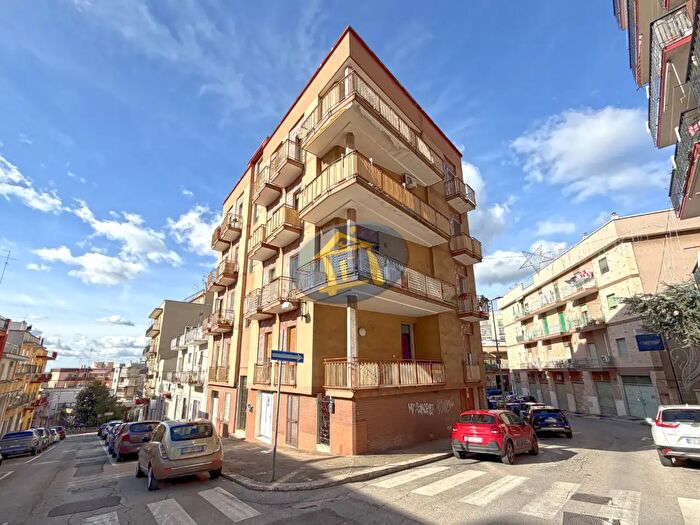 Appartamento quadrilocale in vendita in Via della Conciliazione, Putignano